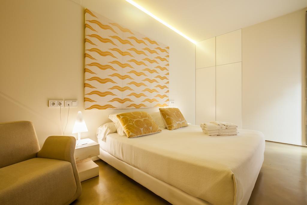 Double Courtyard Room,377414428:JPEG